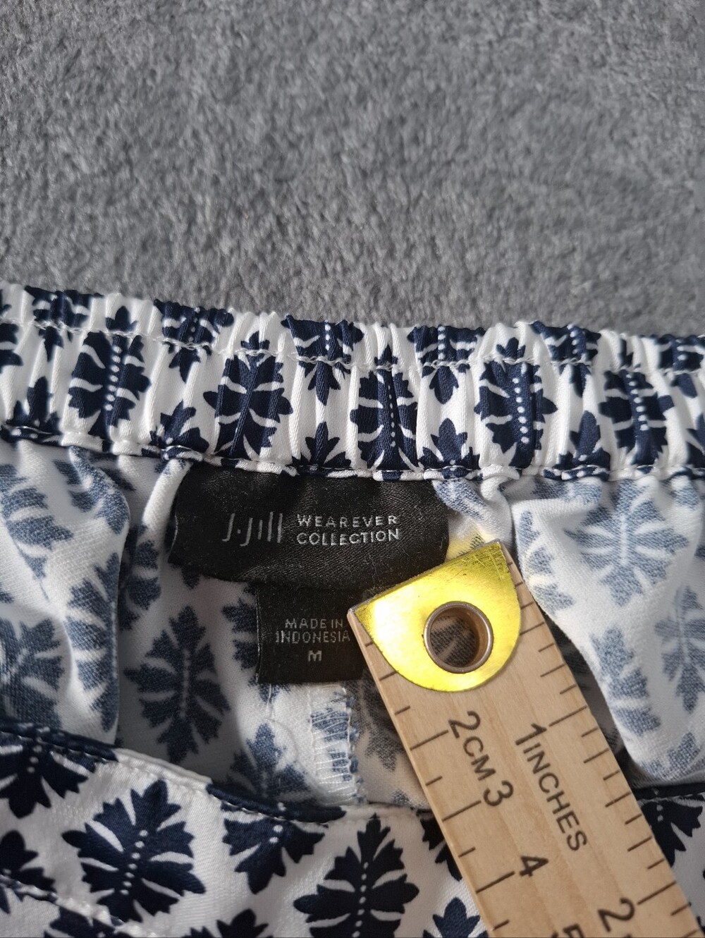 J Jill Wearever Collection Womens Blue White Geo Satin Pull On Cropped Pants M - Picture 10 of 13